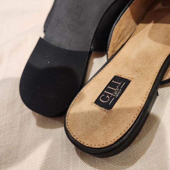 G.I.L.I black leather embroidered Mule womens size 5 EUC - Picture 2 of 6